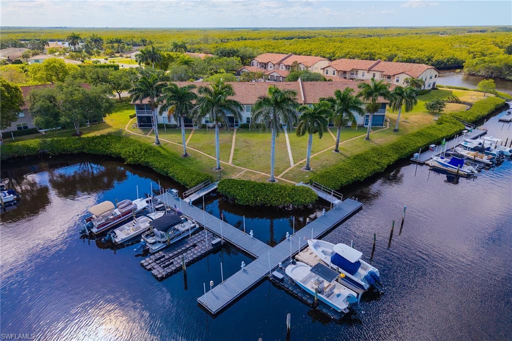 162 Newport DR 1208 NAPLES, FL 34114
