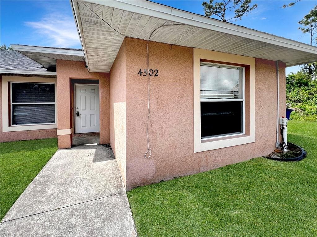 4502 30TH ST SW LEHIGH ACRES, FL 33973