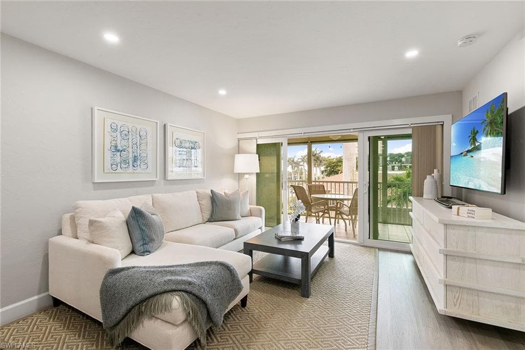 261 Collier BLVD 304 MARCO ISLAND, FL 34145