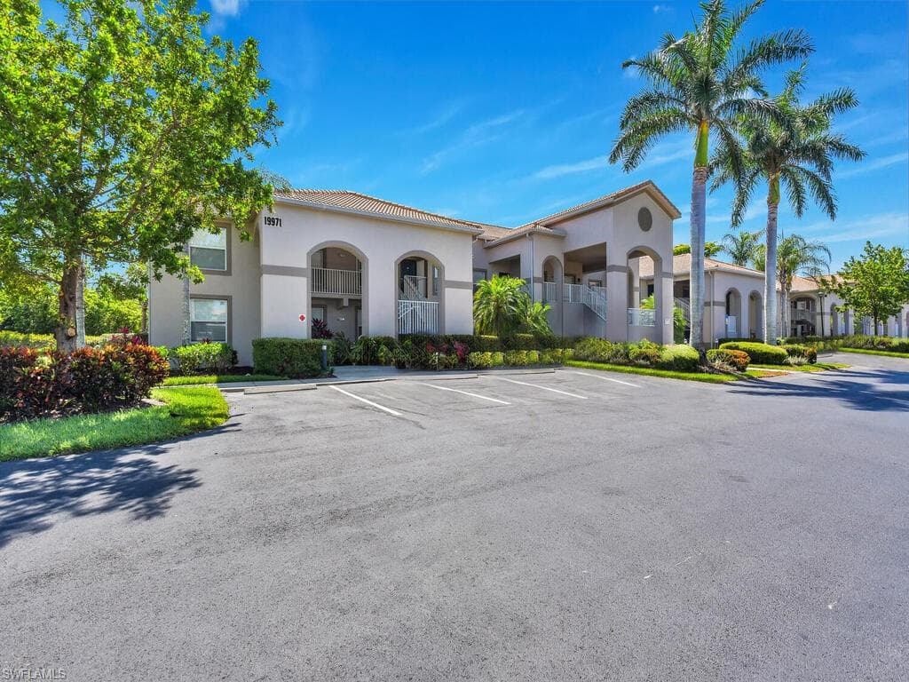 19971 Barletta LN 1711 ESTERO, FL 33928