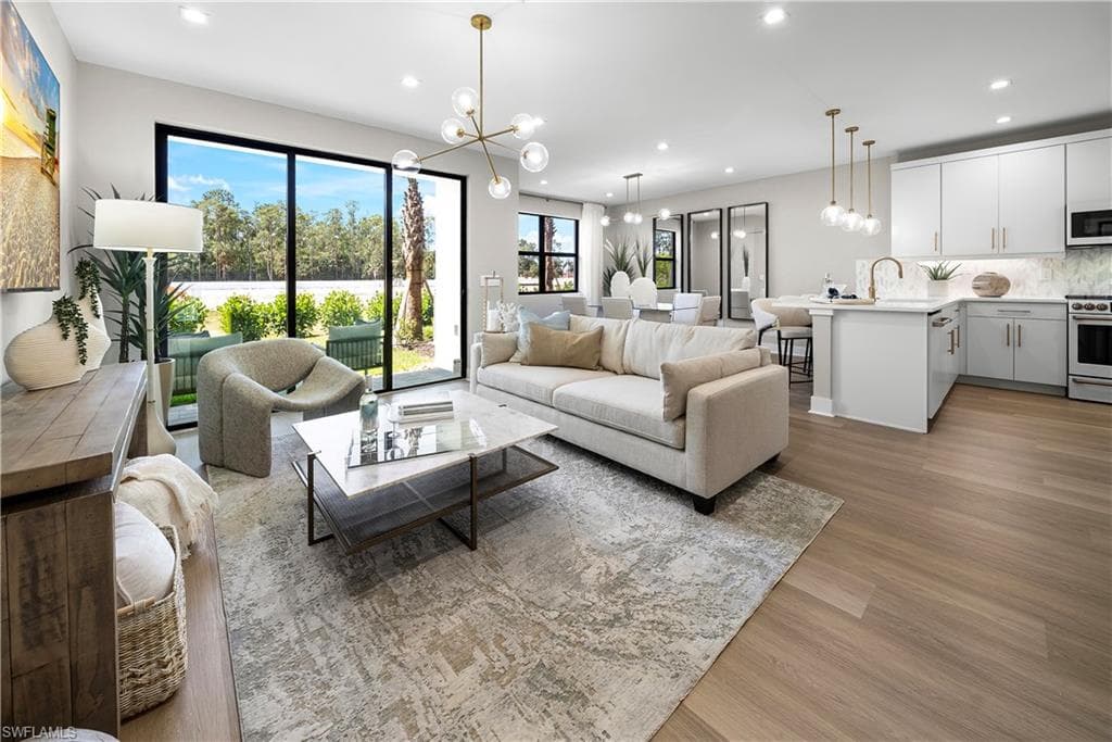 6088 Barbara CIR NAPLES, FL 34112
