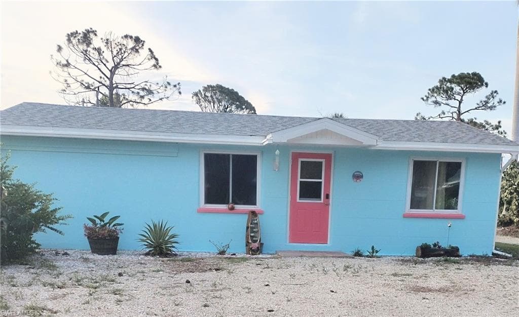 3756 Tropical Point DR ST. JAMES CITY, FL 33956