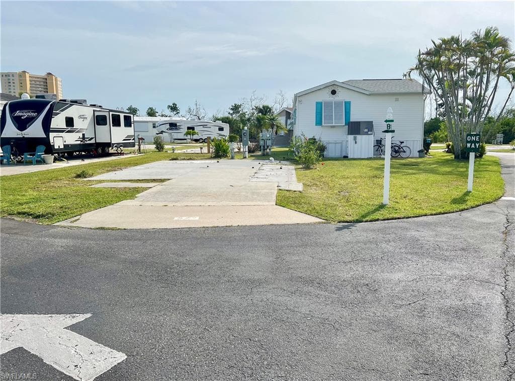 19681 Summerlin 377 RD FORT MYERS, FL 33908