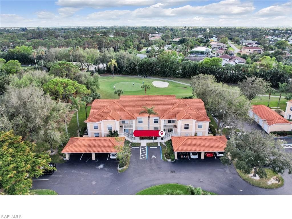 9700 Rosewood Pointe CT 101 BONITA SPRINGS, FL 34135
