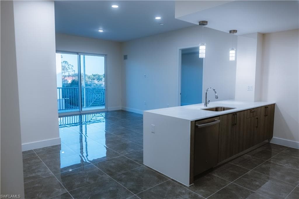 26589 Rosewood Pointe DR A-206 BONITA SPRINGS, FL 34135
