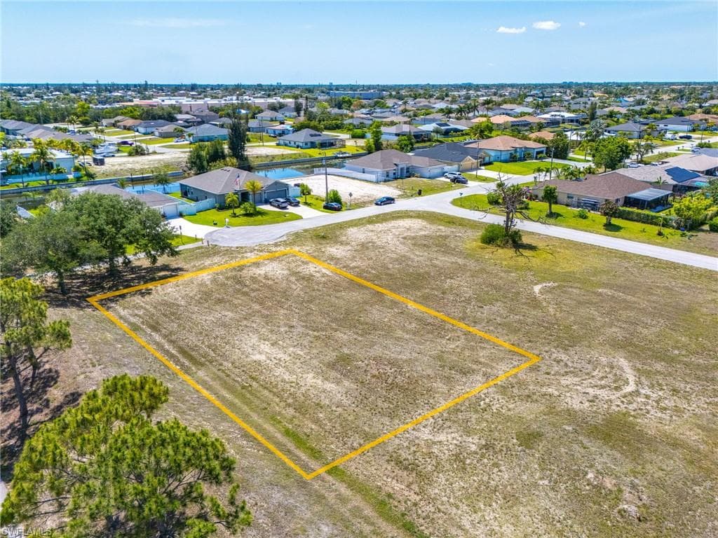 2418 SW 11th AVE CAPE CORAL, FL 33914