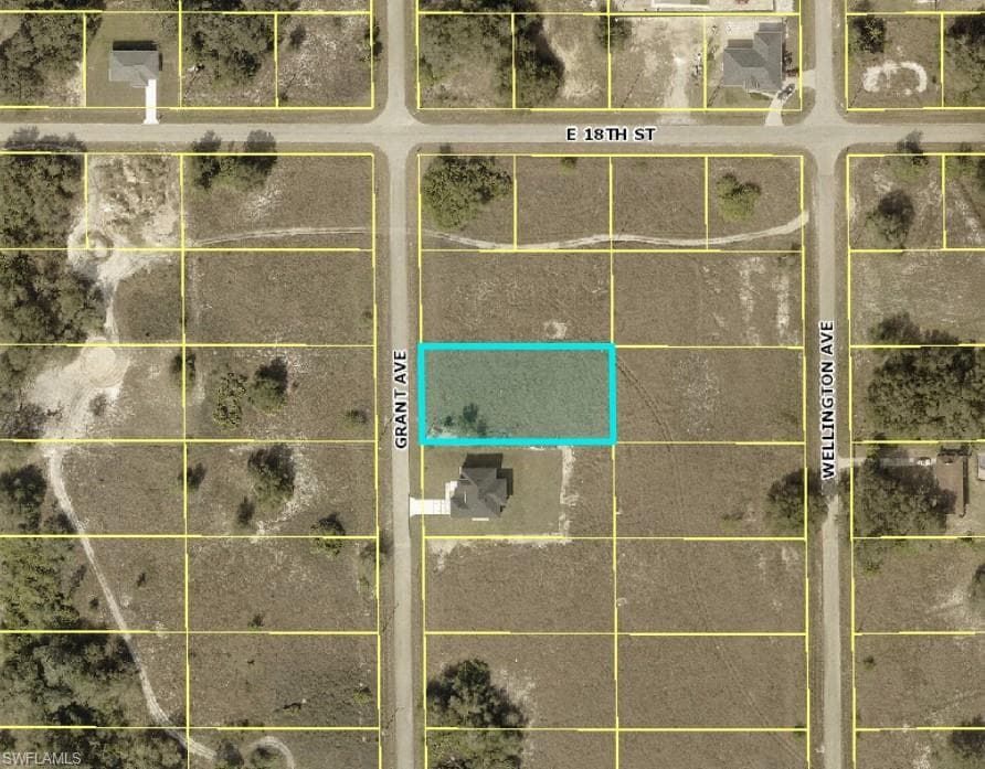 1718 Grant AVE LEHIGH ACRES, FL 33972