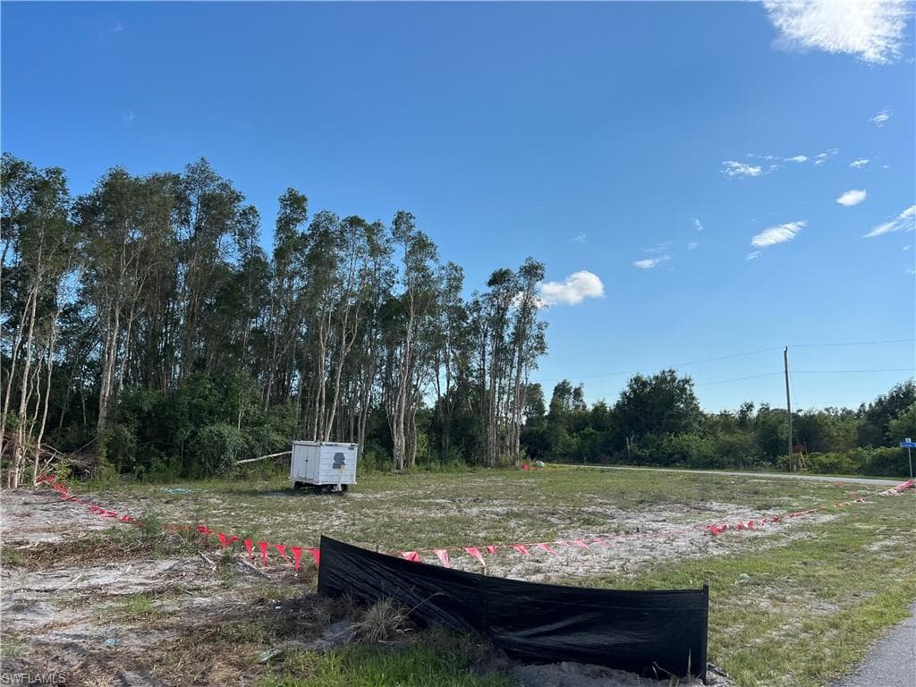4201 Loraine AVE S LEHIGH ACRES, FL 33976