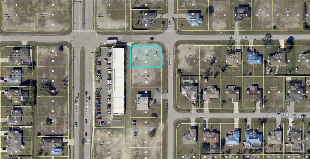 2104 SW 7th PL CAPE CORAL, FL 33991