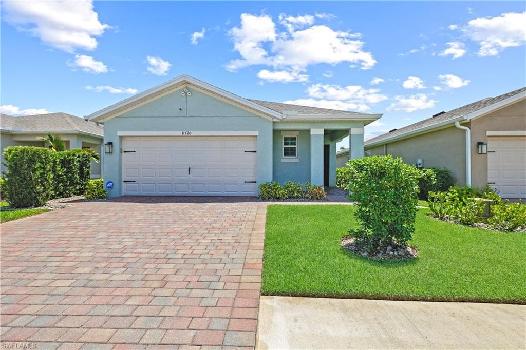 8720 Swell Brooks CT NORTH FORT MYERS, FL 33917