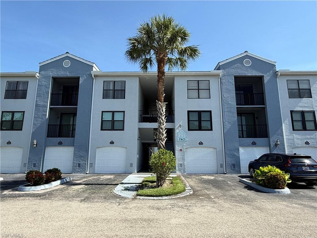 13621 Eagle Ridge DR 1524 FORT MYERS, FL 33912