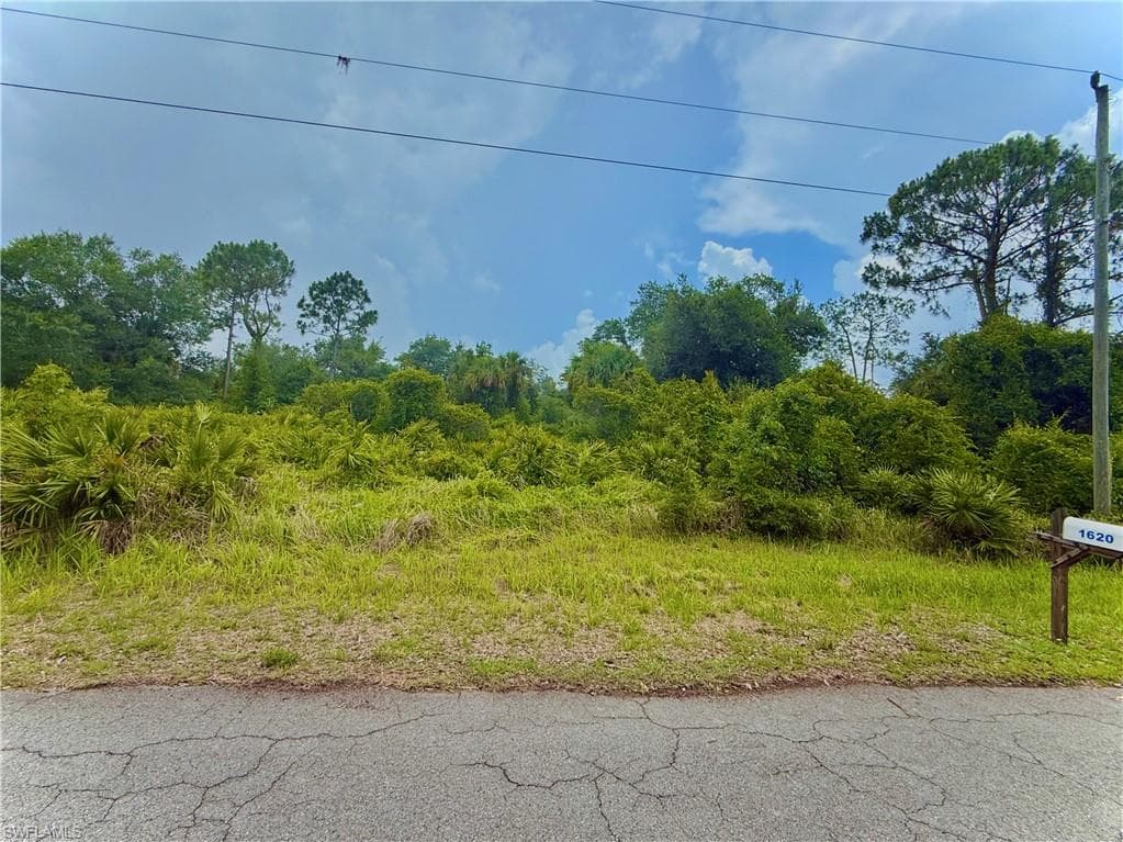 1619 Fifth AVE LEHIGH ACRES, FL 33972