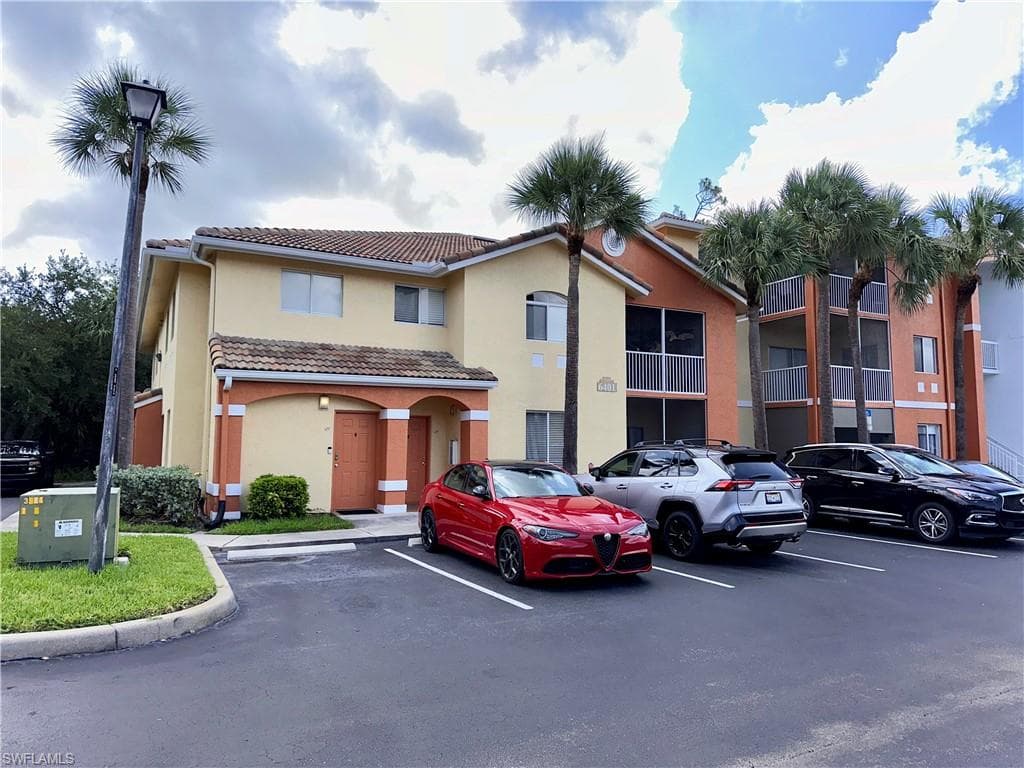 6401 Aragon WAY 102 FORT MYERS, FL 33966
