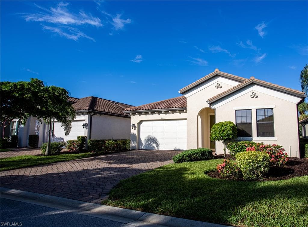 10646 Essex Square BLVD FORT MYERS, FL 33913