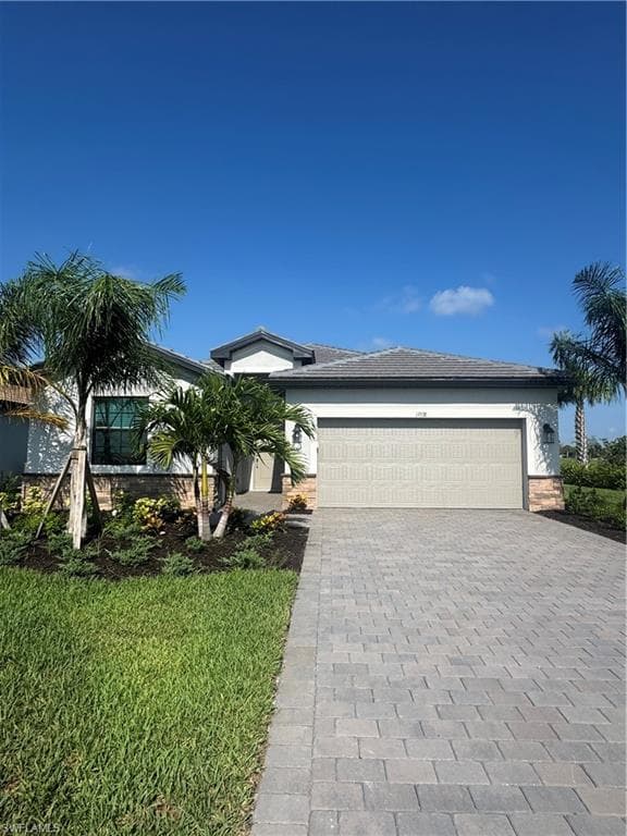 19338 Hinkley DR ESTERO, FL 33928