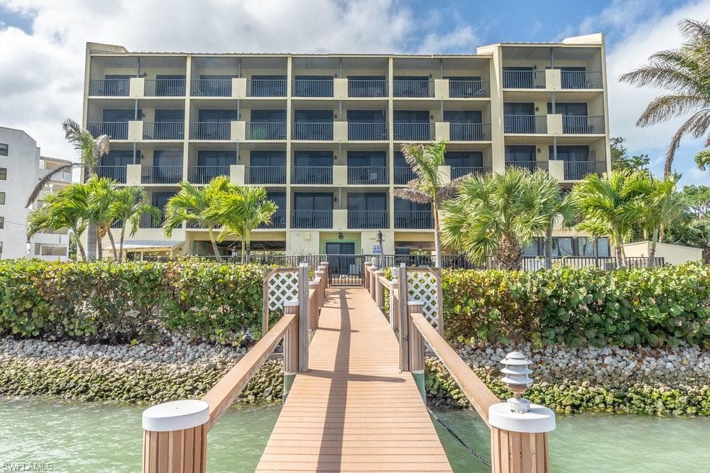 10 Tampa PL 301 MARCO ISLAND, FL 34145