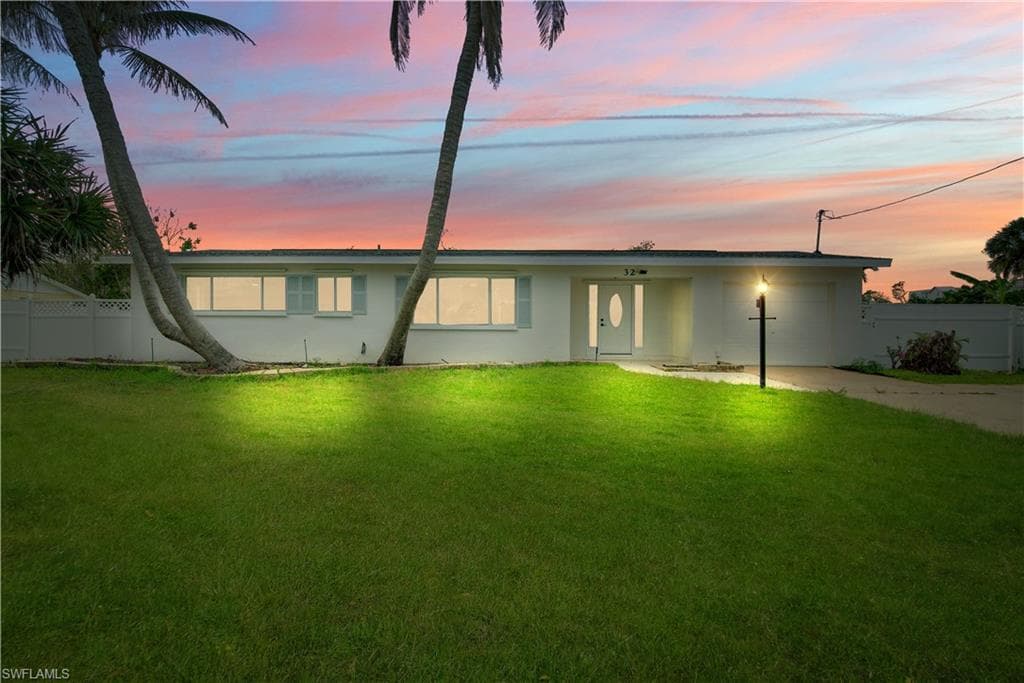 32 Fairview BLVD FORT MYERS BEACH, FL 33931