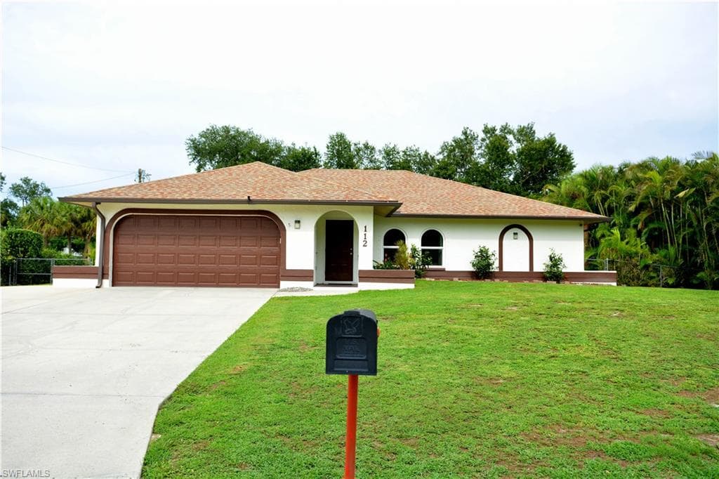 112 Jefferson AVE LEHIGH ACRES, FL 33936