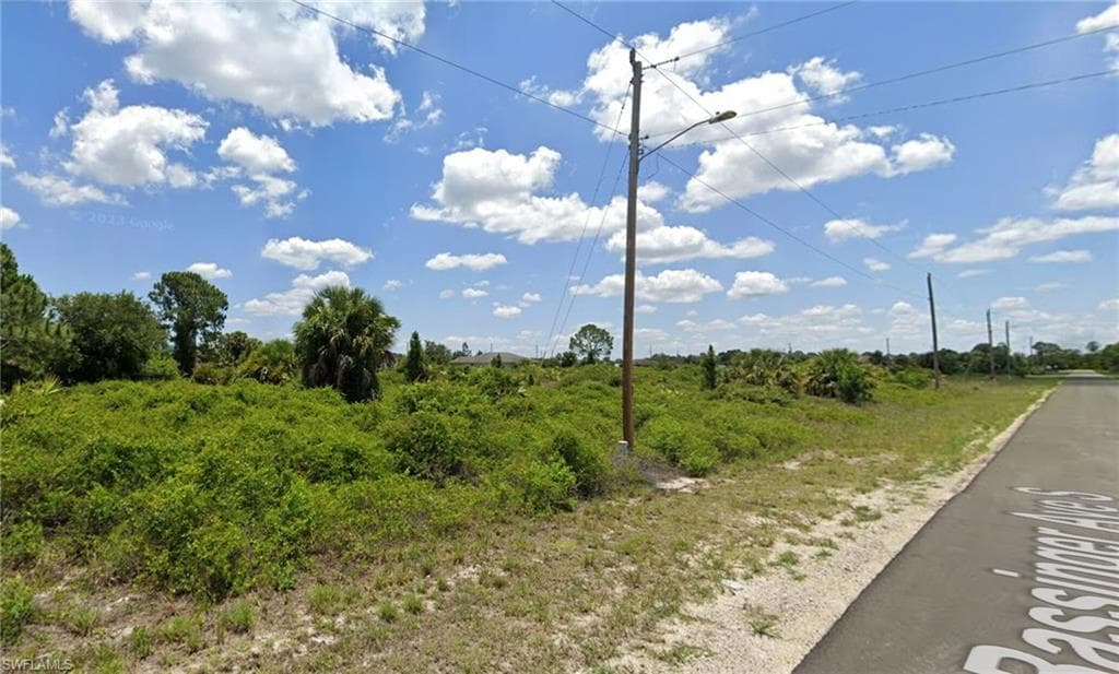 919 Bassinger AVE S LEHIGH ACRES, FL 33974
