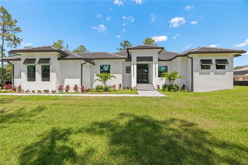 1587 Golden Gate BLVD W NAPLES, FL 34120