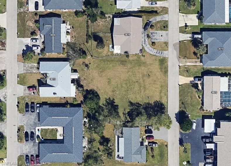 3624 SE 10th AVE CAPE CORAL, FL 33904