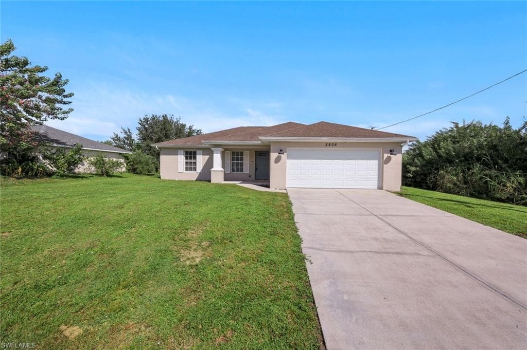 2806 22nd ST W LEHIGH ACRES, FL 33971
