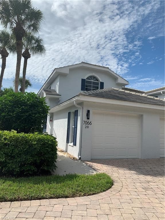 7066 Barrington CIR 201 NAPLES, FL 34108