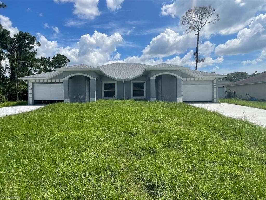 4605/4607 30th ST SW LEHIGH ACRES, FL 33973