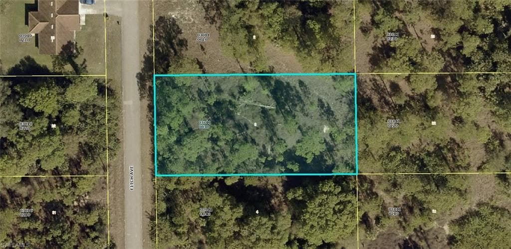 818 Fitch AVE LEHIGH ACRES, FL 33972