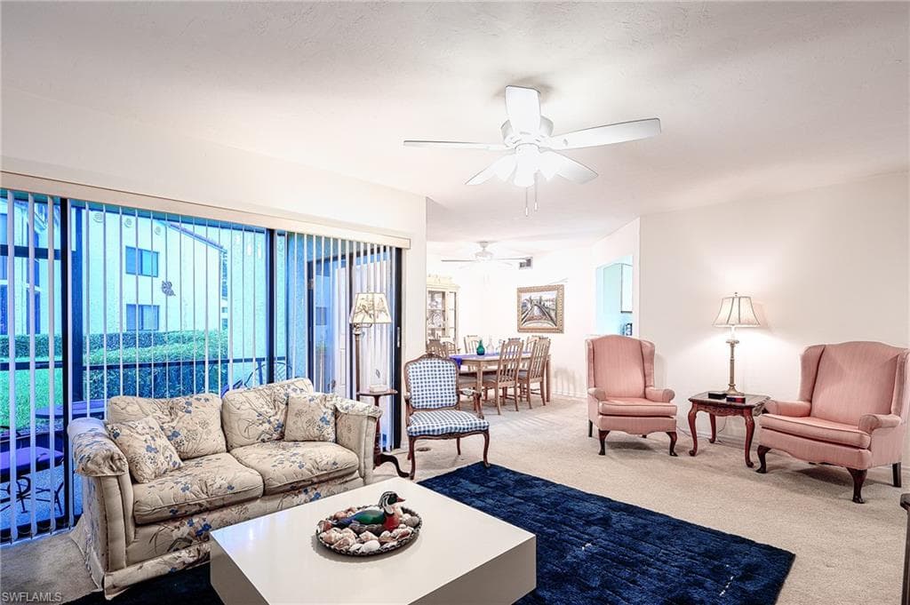 565 Beachwalk CIR T104 NAPLES, FL 34108