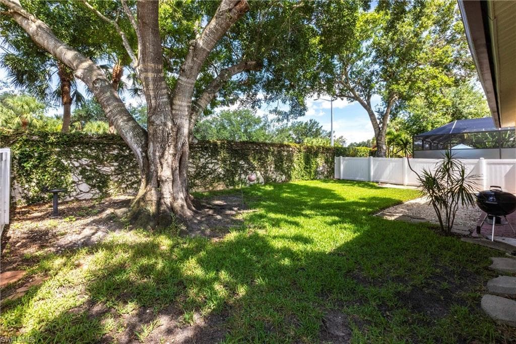 11302 Lakeland CIR FORT MYERS, FL 33913