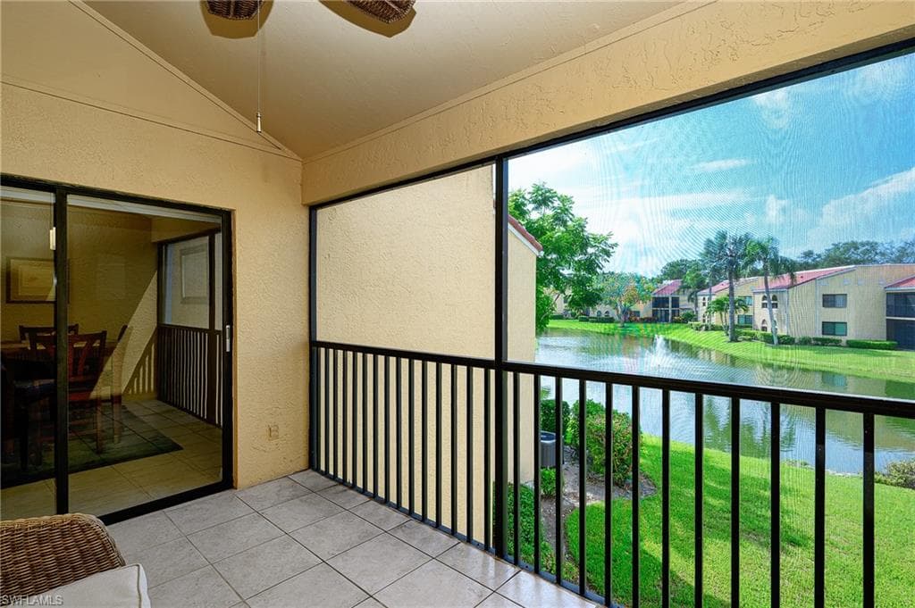559 Beachwalk CIR U-203 NAPLES, FL 34108