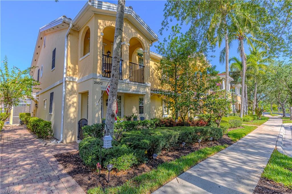 28572 Alessandria CIR SW BONITA SPRINGS, FL 34135