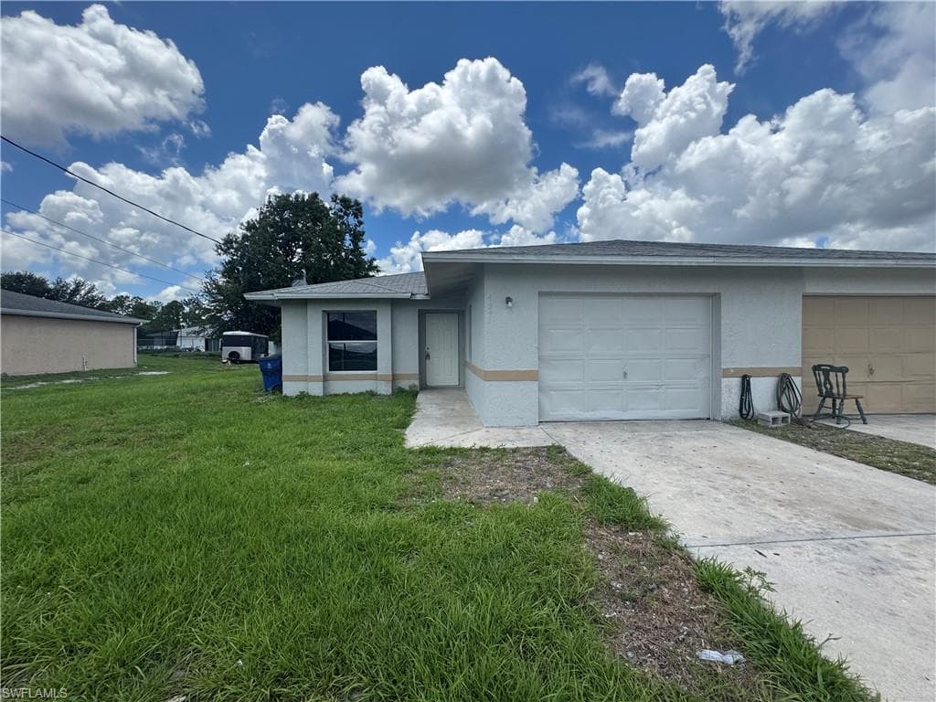 4541 21st ST SW LEHIGH ACRES, FL 33973