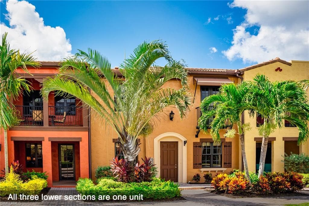 8986 Cambria CIR 22 NAPLES, FL 34113