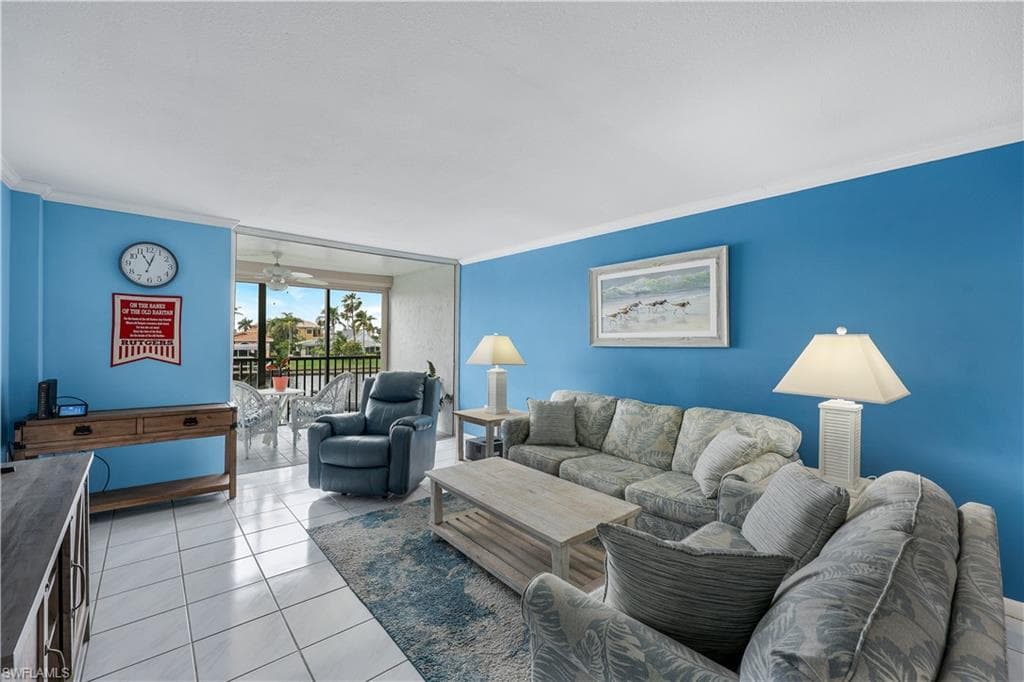 4260 SE 20th PL 206 CAPE CORAL, FL 33904