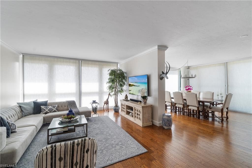 4031 Gulf Shore BLVD N 25 NAPLES, FL 34103