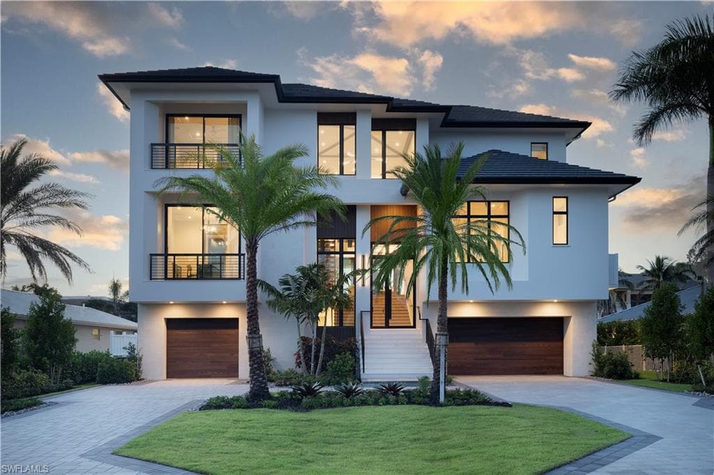 141 Channel DR NAPLES, FL 34108