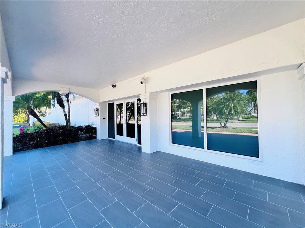 1200 Gulf Shore BLVD N 404 NAPLES, FL 34102