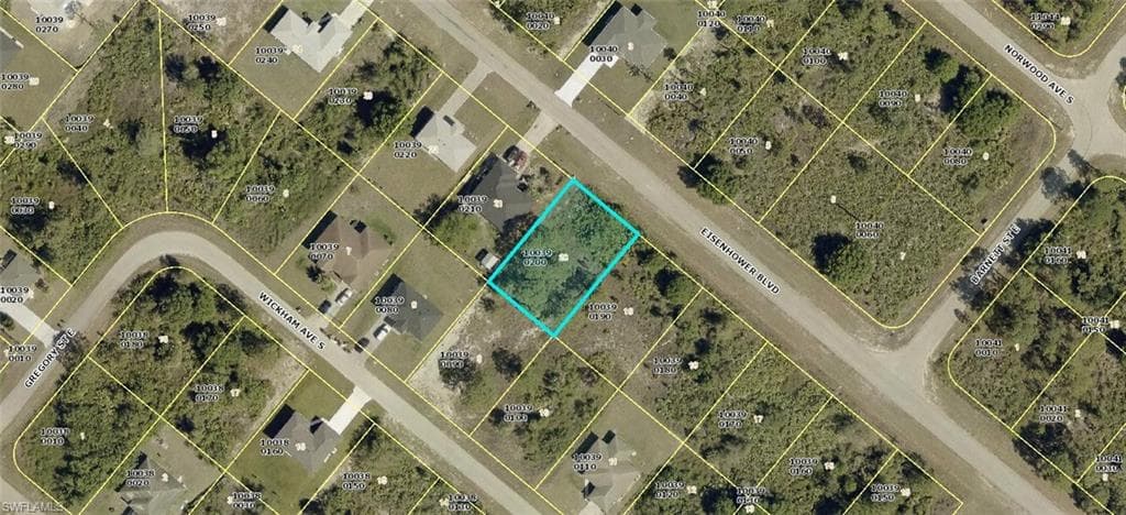 412 Eisenhower BLVD LEHIGH ACRES, FL 33974
