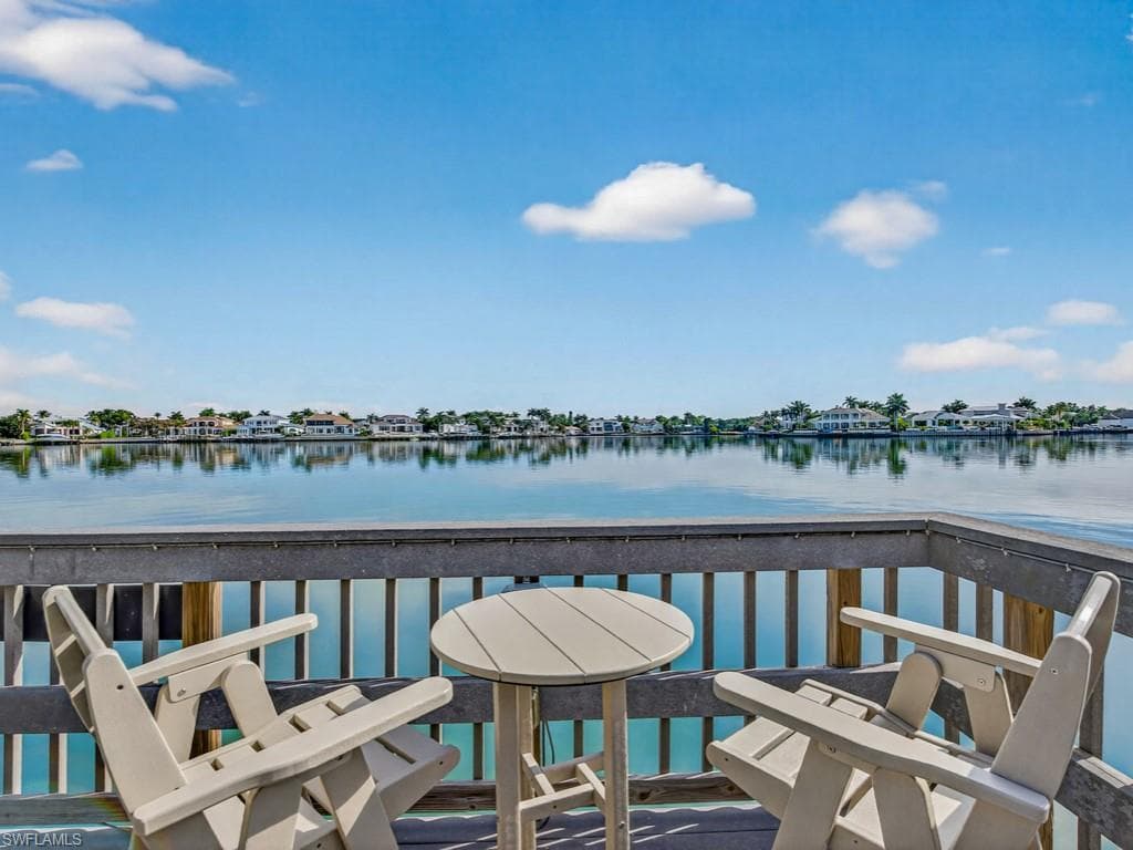 3500 Gulf Shore BLVD N 104 NAPLES, FL 34103