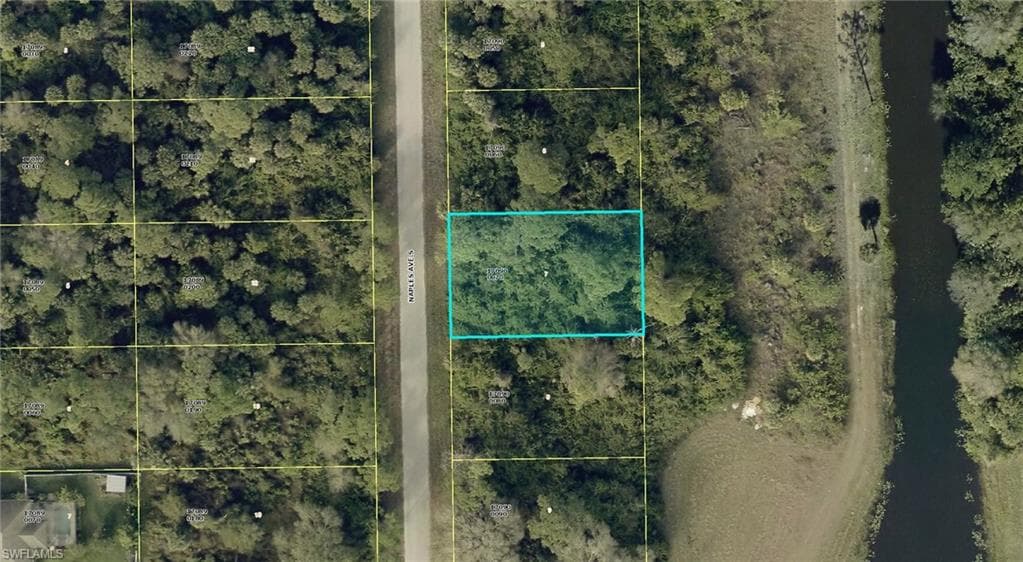 641 NAPLES AVE S LEHIGH ACRES, FL 33974