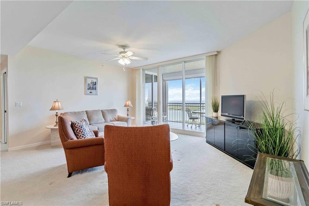 1001 Arbor Lake DR 1406 NAPLES, FL 34110