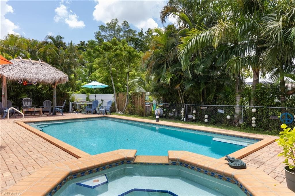 1660 Hermitage RD FORT MYERS, FL 33919