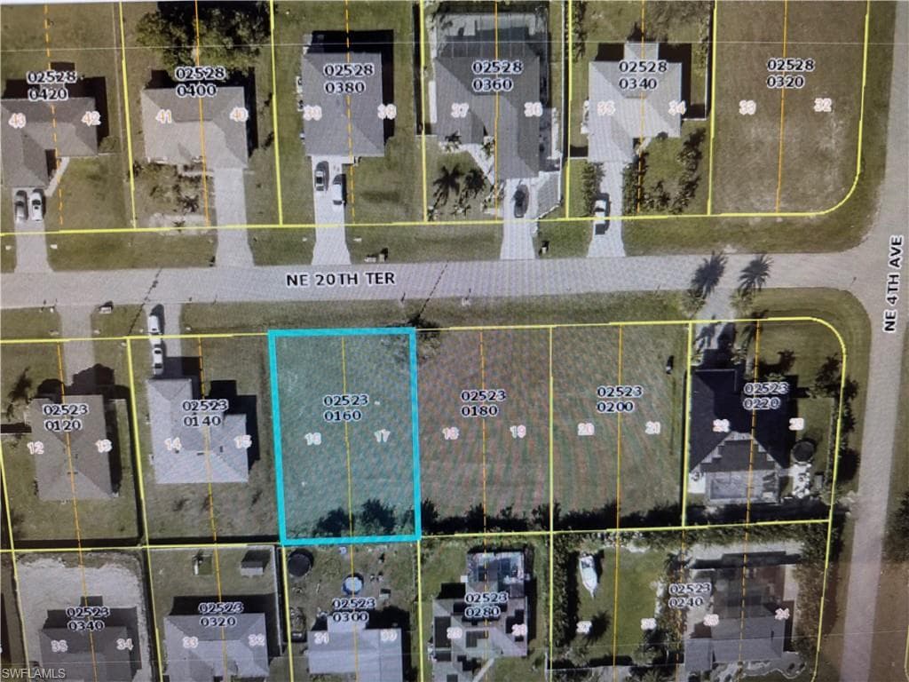 330 NE 20th TER CAPE CORAL, FL 33909