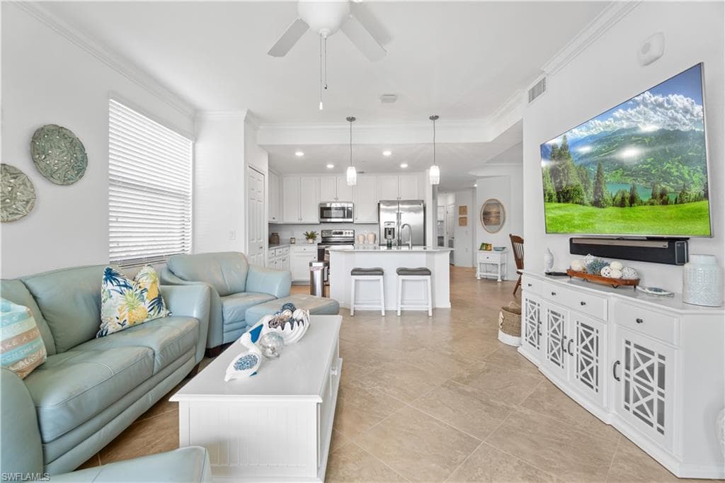 9578 Trevi CT 5118 NAPLES, FL 34113