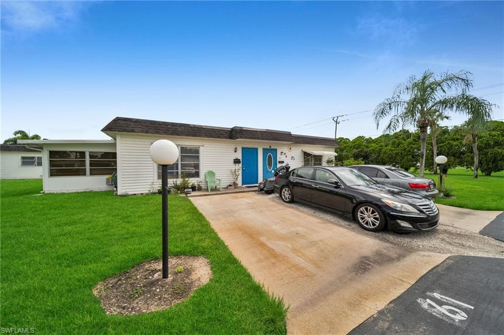 63 Tangelo CT LEHIGH ACRES, FL 33936