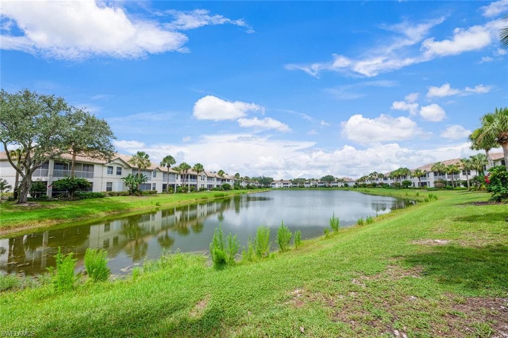 7762 Gardner DR 102 NAPLES, FL 34109