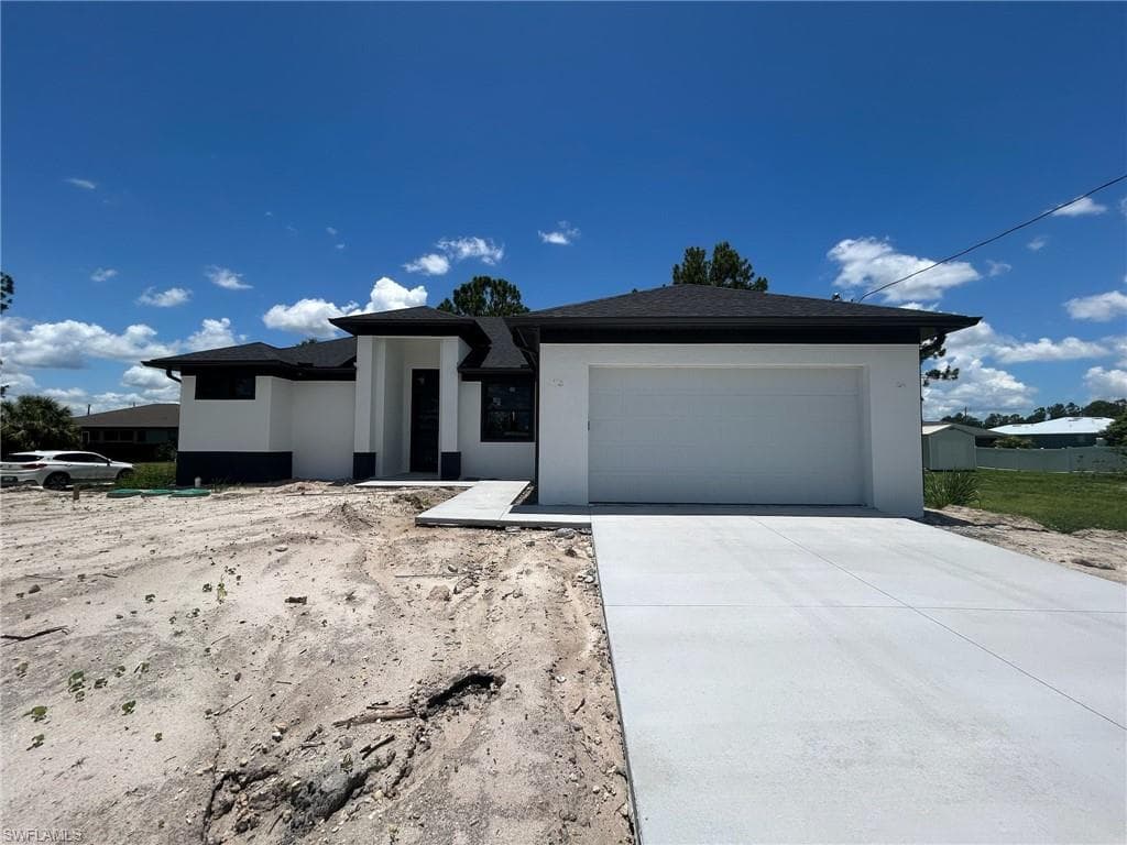 3513 41st ST SW LEHIGH ACRES, FL 33976