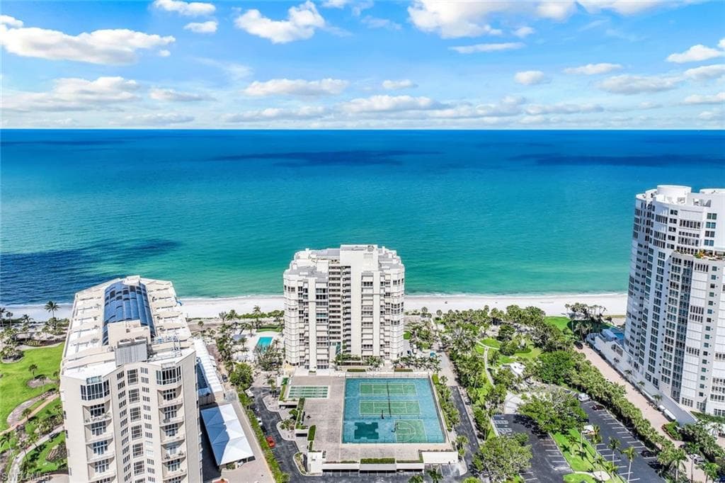 4051 Gulf Shore BLVD N PH105 NAPLES, FL 34103